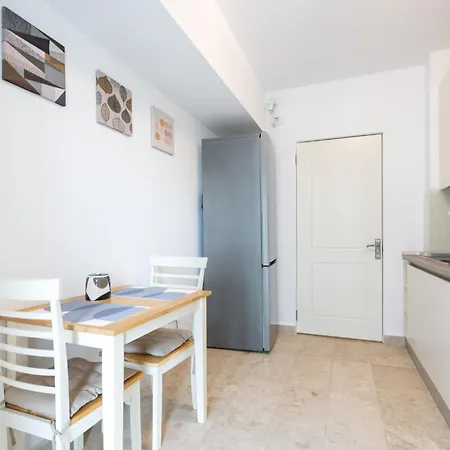 Skyline - Premium 1br In Timpuri Noi Apartment