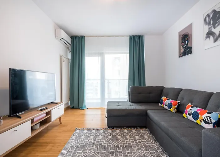 T83 Old Apartamento Bucareste